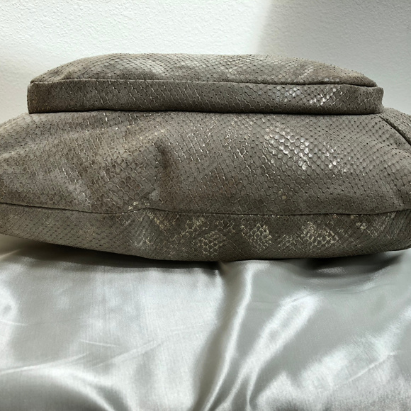 Coach Kristin Embossed Python N/S Zip Tote 18307 - Shoulder Bag - Exotic - EUC - Picture 4 of 8